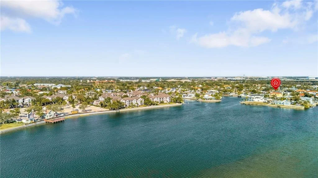 Photo of 3952 VERSAILLES DRIVE