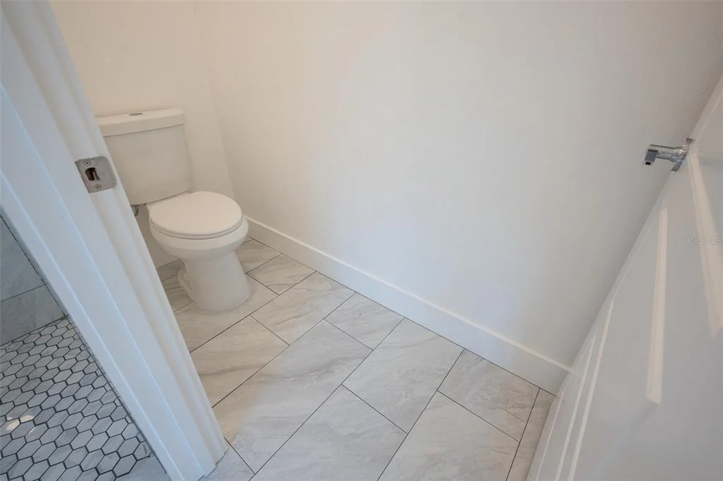Photo of 832 NW 5TH STREET