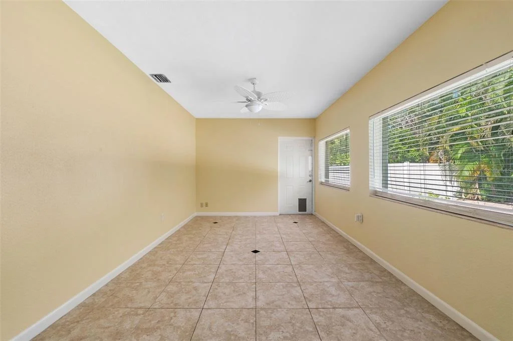 Photo of 14331 APACHE AVENUE