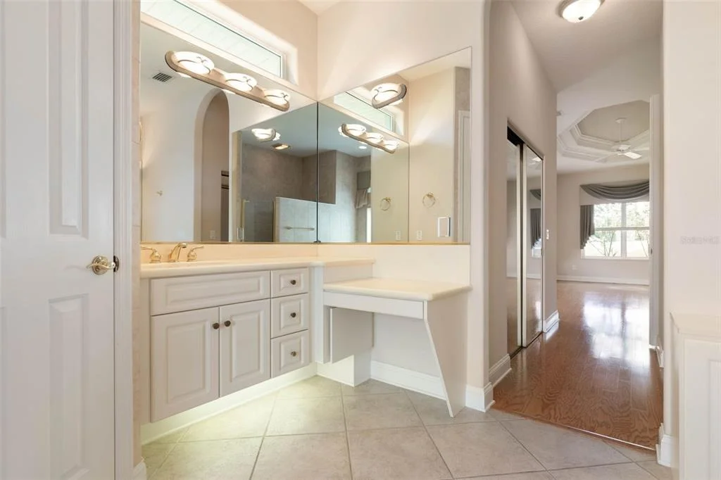 Photo of 1023 HAMPSTEAD LANE