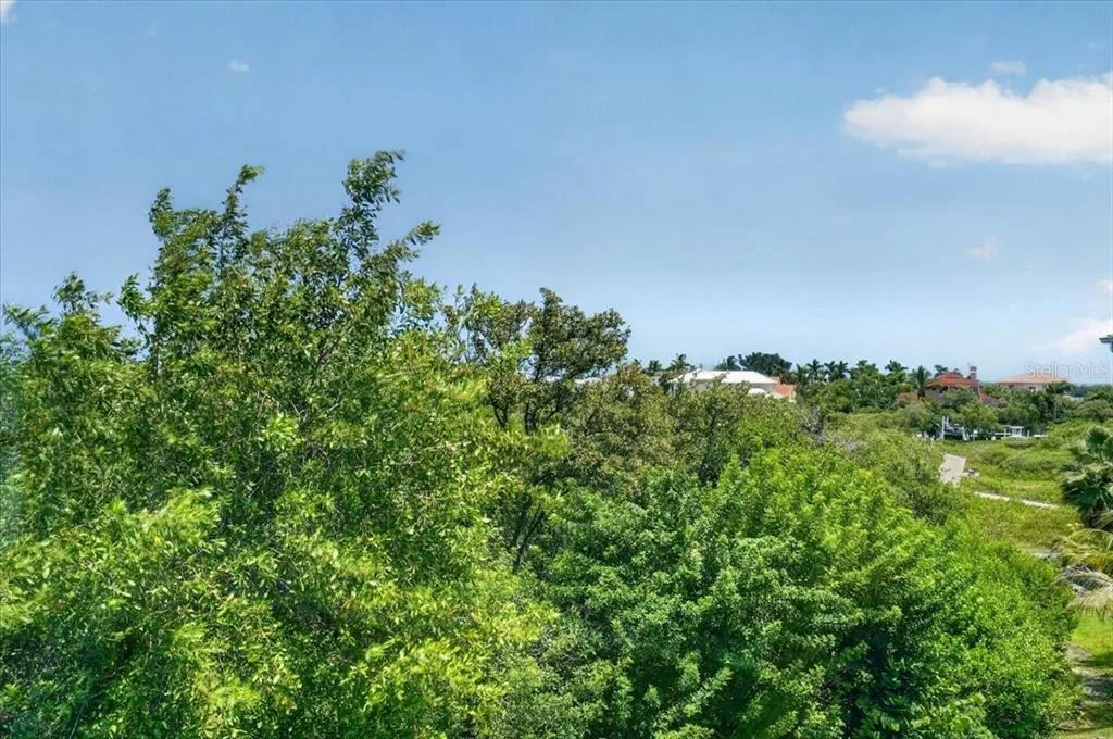 Photo of 6330 LAGUNA DRIVE