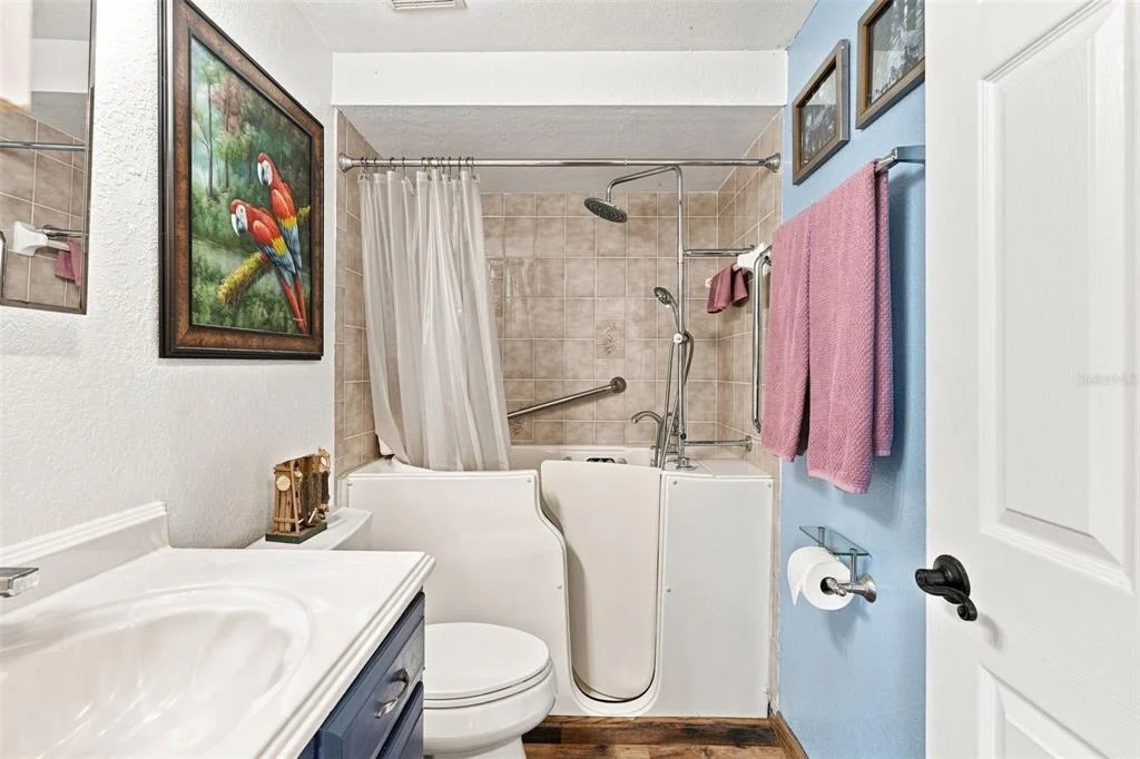 Photo of 195 SUMMERSET DRIVE
