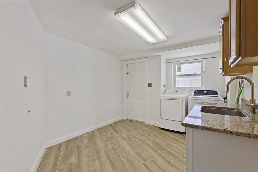 Photo of 290 BAYSIDE DRIVE