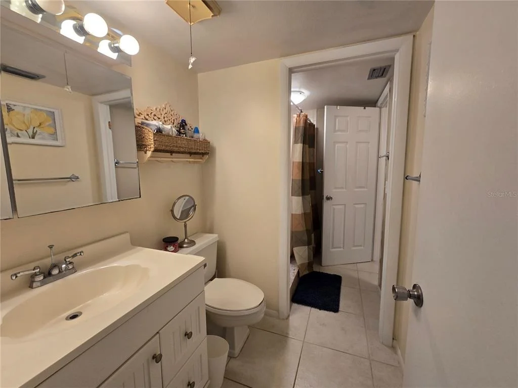 Photo of Unit A at 608 MIDWAY DRIVE