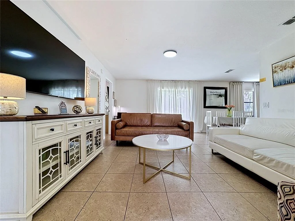 Photo of 1716 TERRY CIRCLE NE