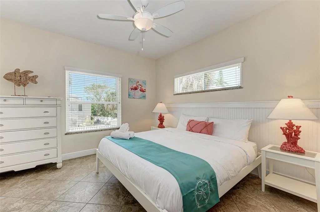 Photo of 203 N HARBOR DRIVE