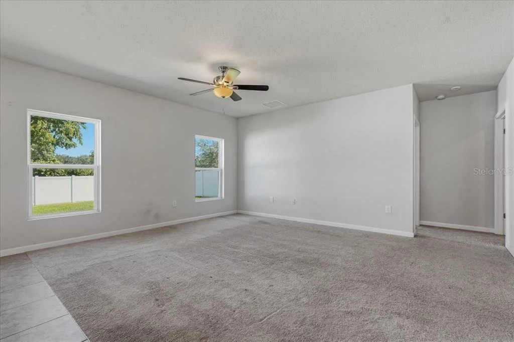 Photo of 813 EAGLE ROCK TER