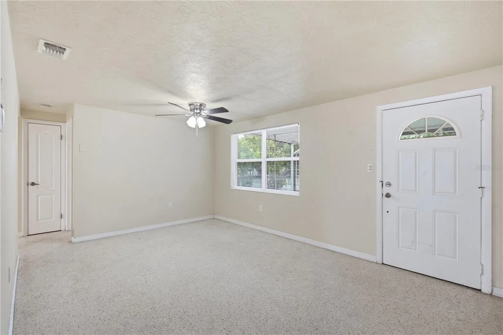 Photo of 2122 HOLIDAY DRIVE