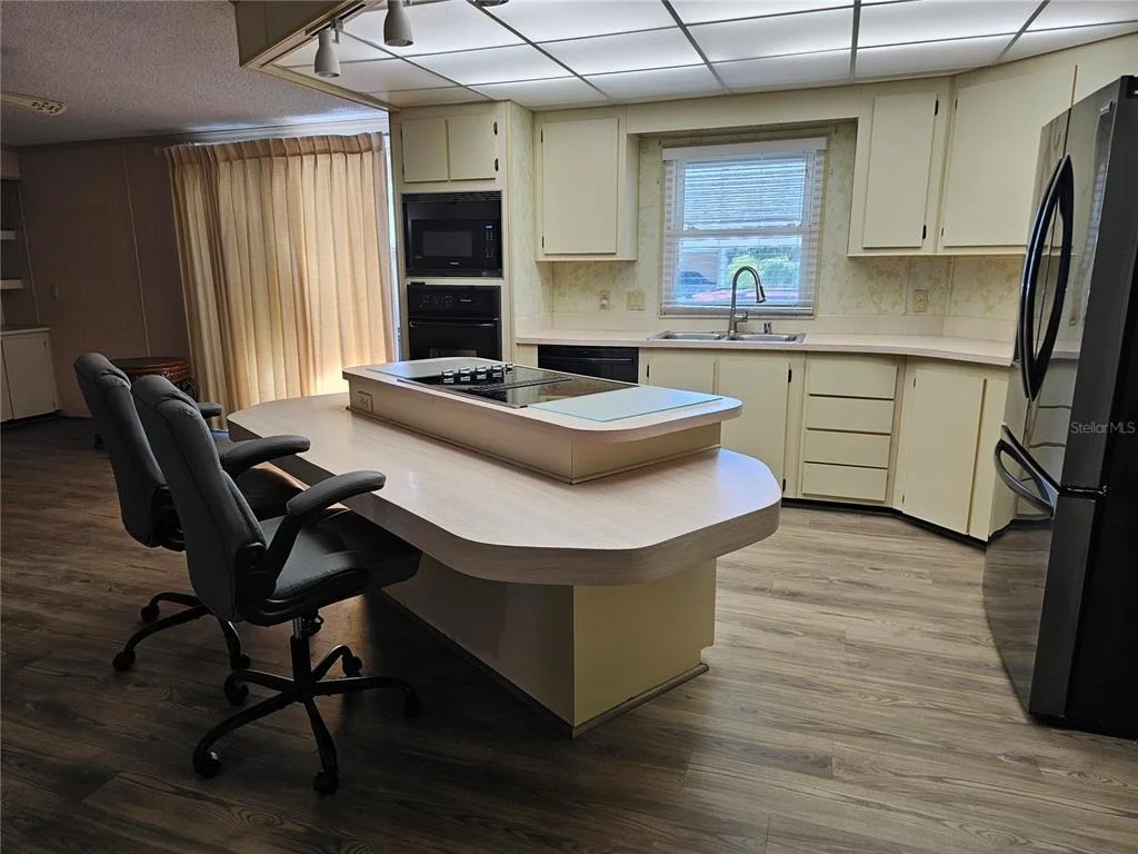 Photo of 101 DOLPHIN DRIVE N