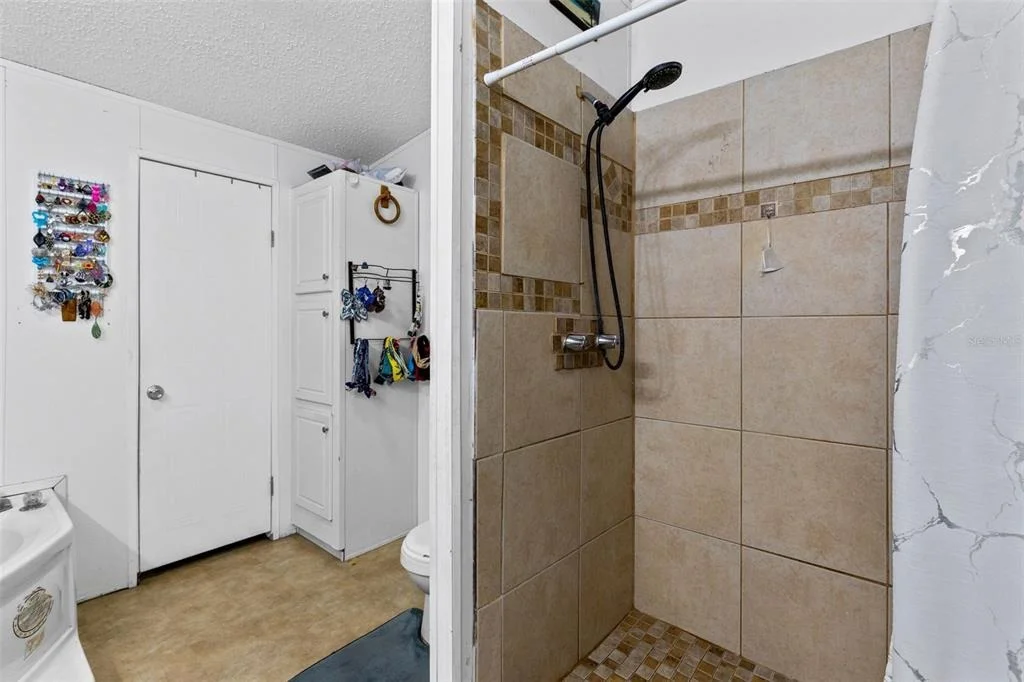 Photo of 35729 HUFF ROAD