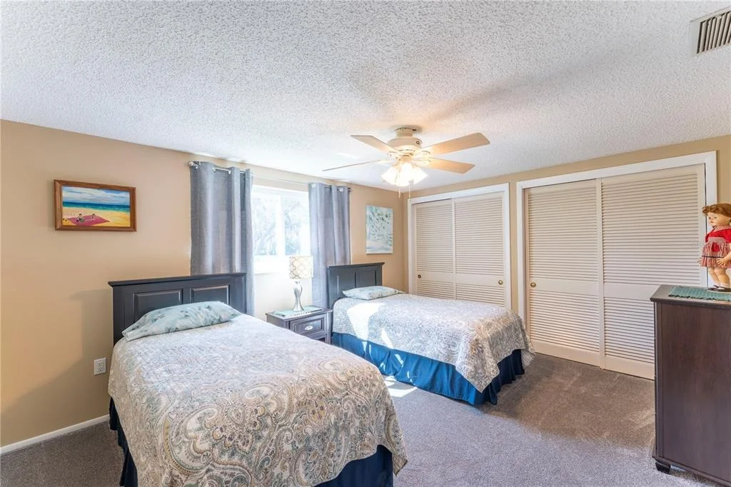 Photo of 8210 VALLEY STREAM LANE