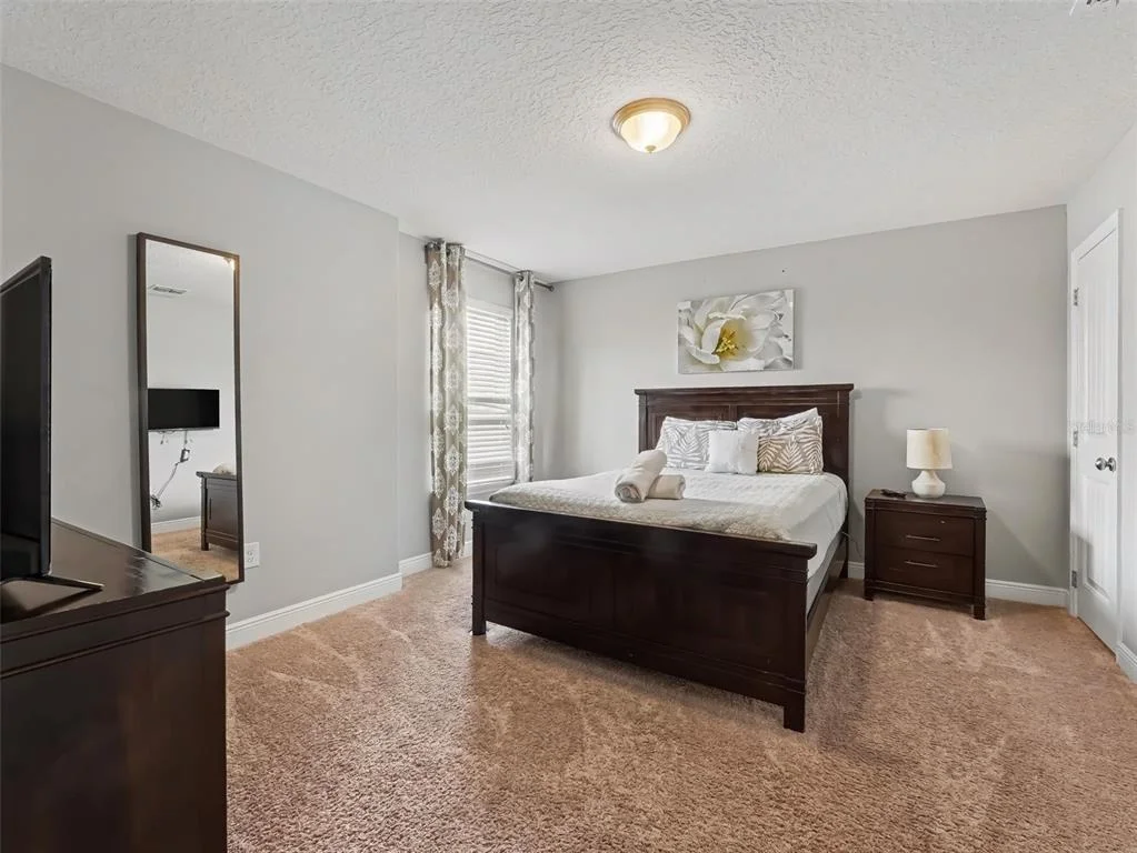 Photo of 4127 OAK TREE DRIVE