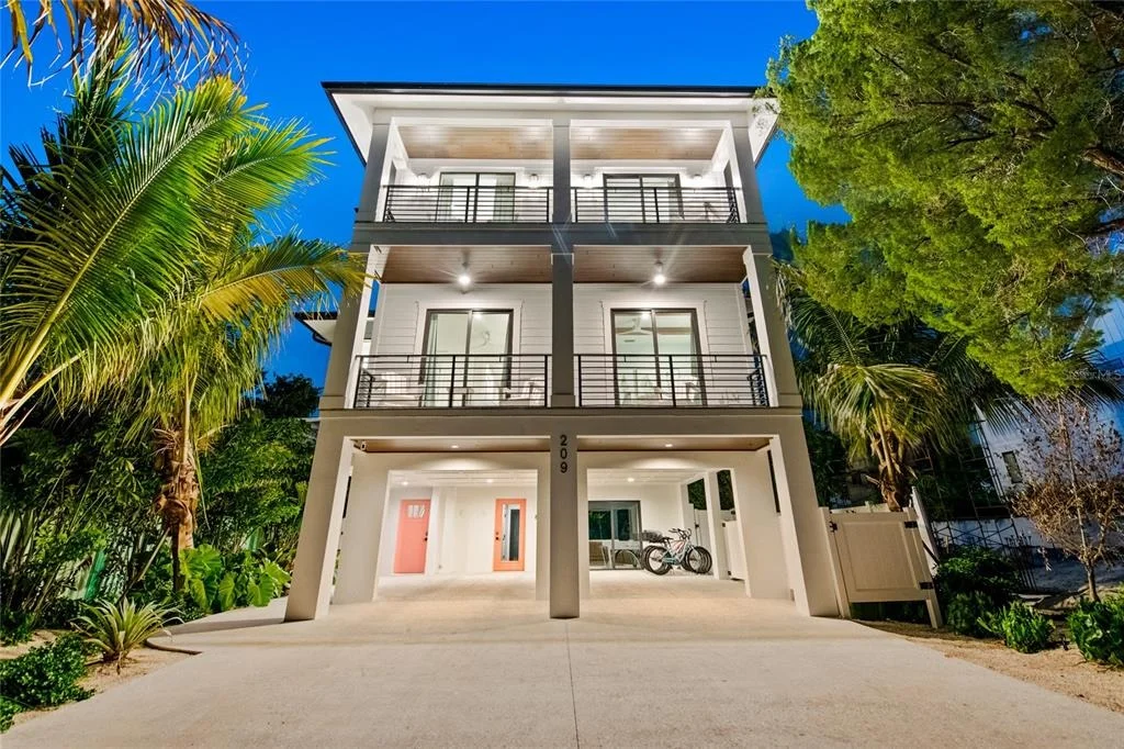 Photo of 209 GARFIELD DRIVE