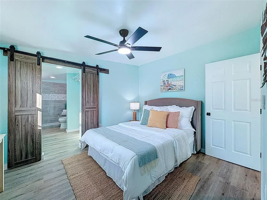 Photo of 6827 SANDERLING LANE