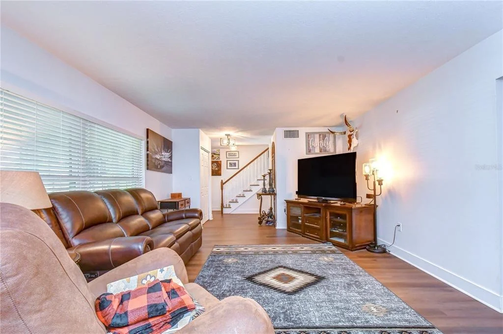 Photo of 901 WOODVIEW DRIVE