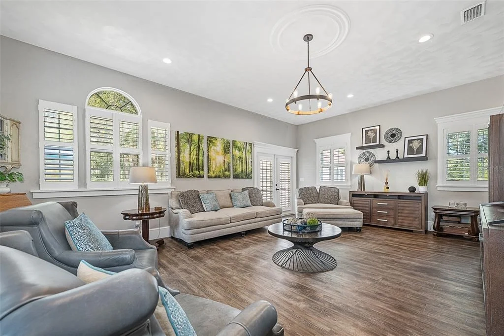 Photo of 45 WINCHESTER ROAD