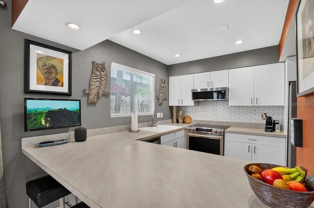Photo of Unit 310 at 4001 BENEVA ROAD