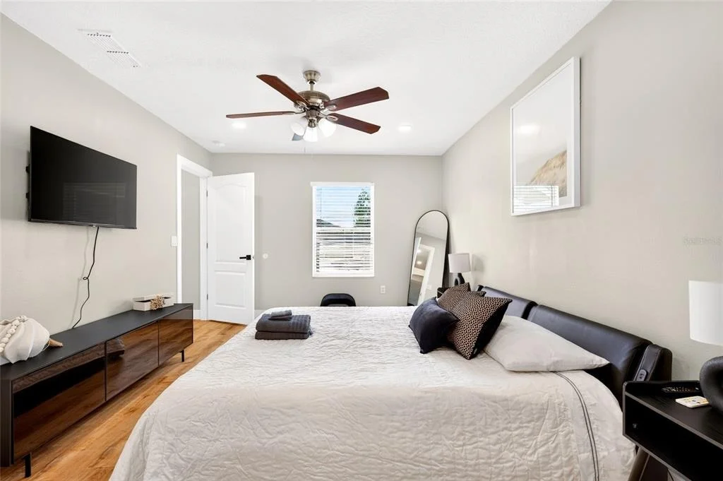 Photo of 33 RIVERSIDE LANE