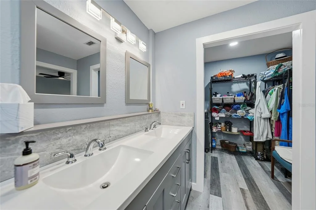 Photo of 405 RIDGECREST DRIVE