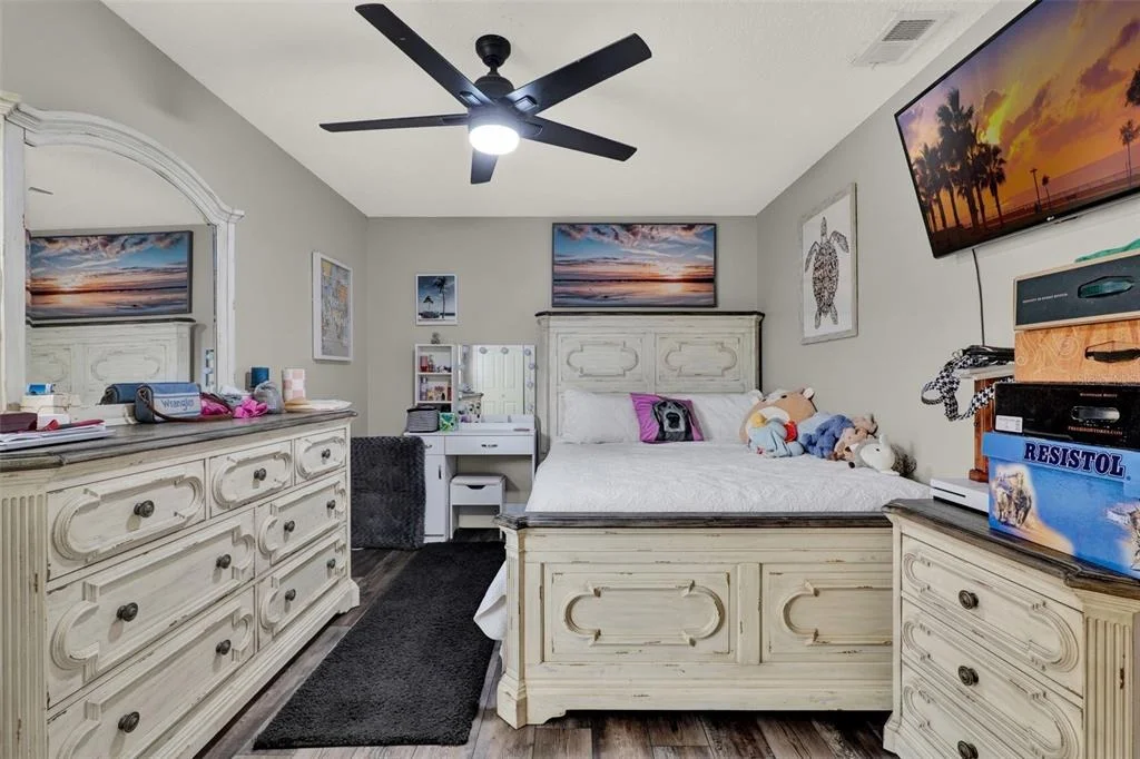 Photo of 341 PINE SHADOW LANE