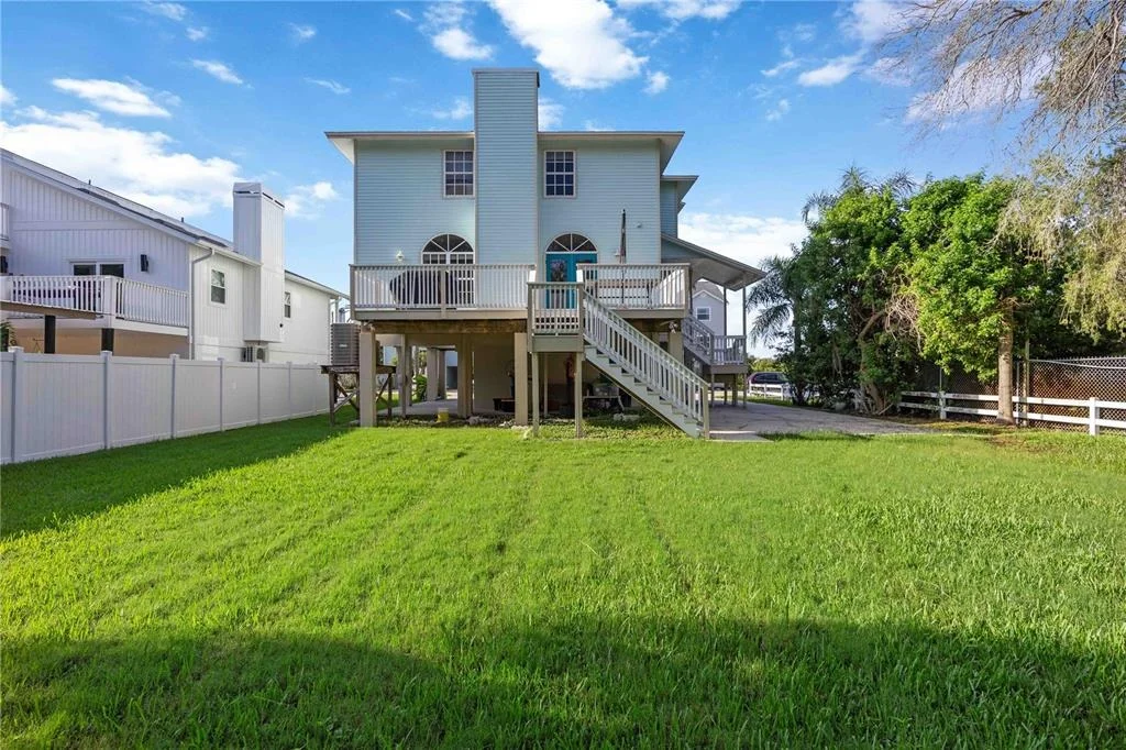 Photo of 13951 HARBOR VIEW DRIVE