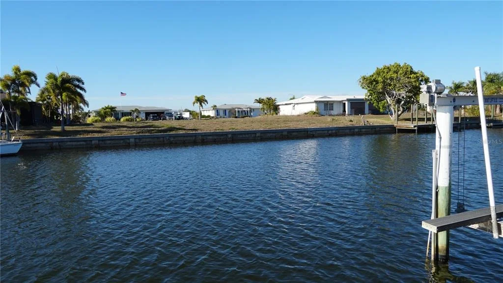 Photo of 286 FIELDS TERRACE SE