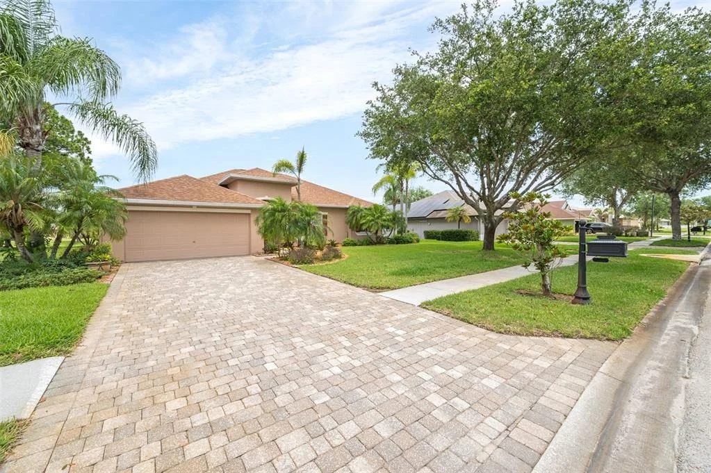 Photo of 241 DEVLIN COURT