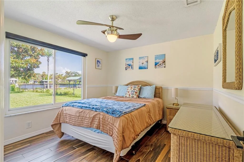 Photo of 988 SHOCKNEY DRIVE