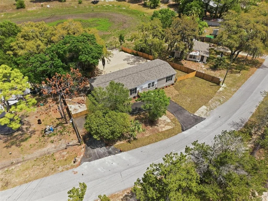 Photo of 9533 ROUND LAKE DRIVE