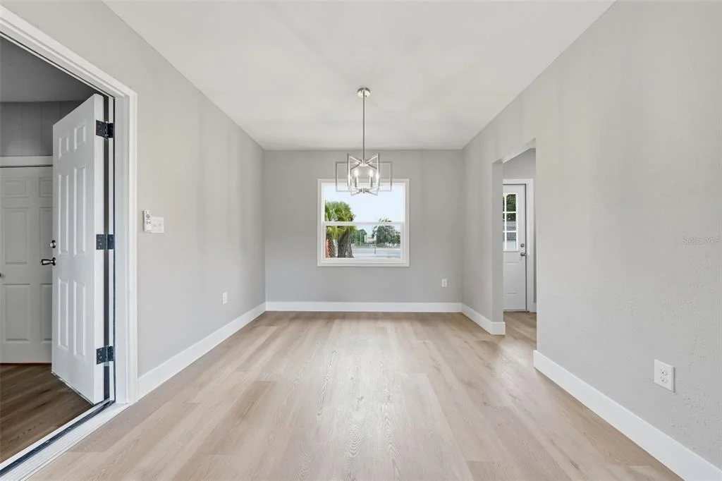 Photo of 307 NE 11TH PLACE