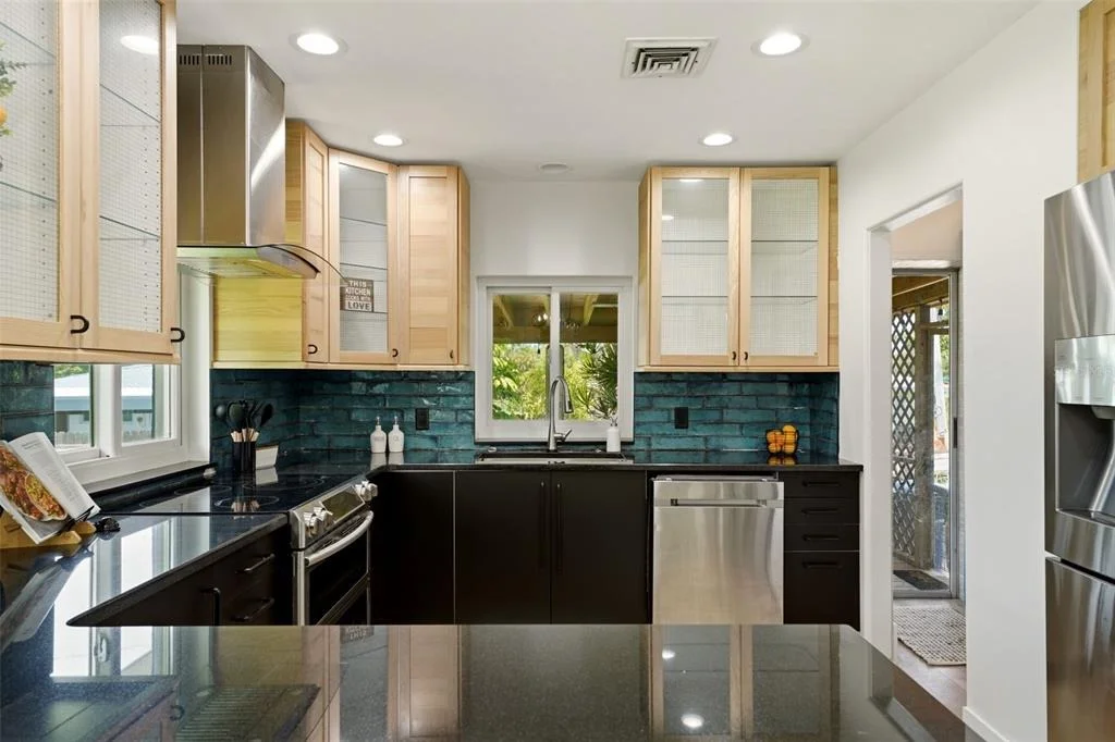 Photo of 418 EDWARDS DRIVE