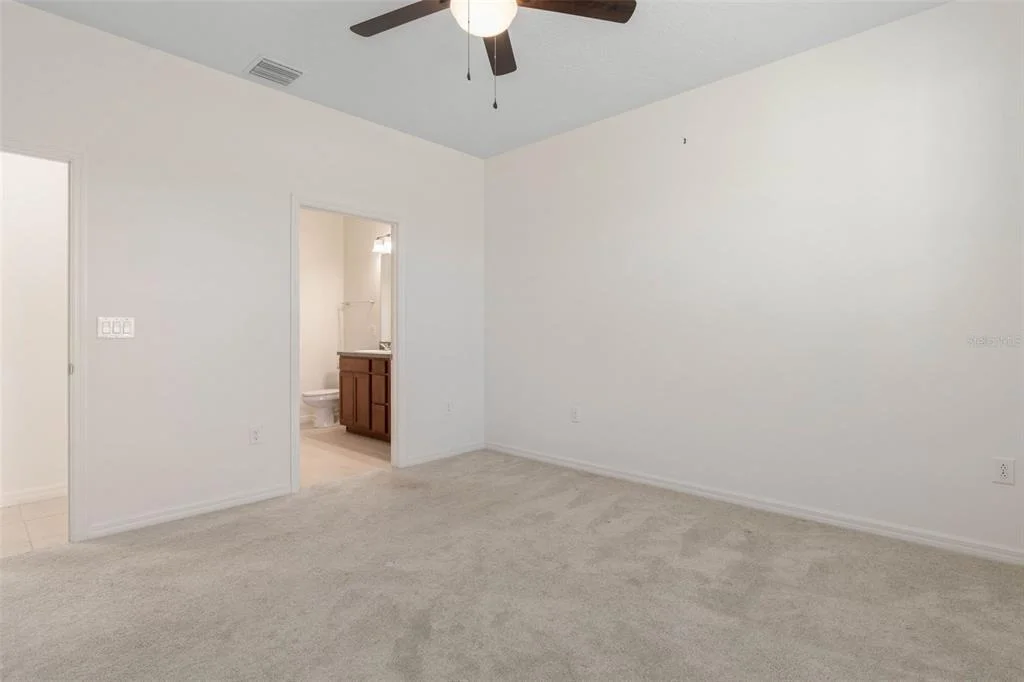 Photo of 3 OAKLEAF WAY