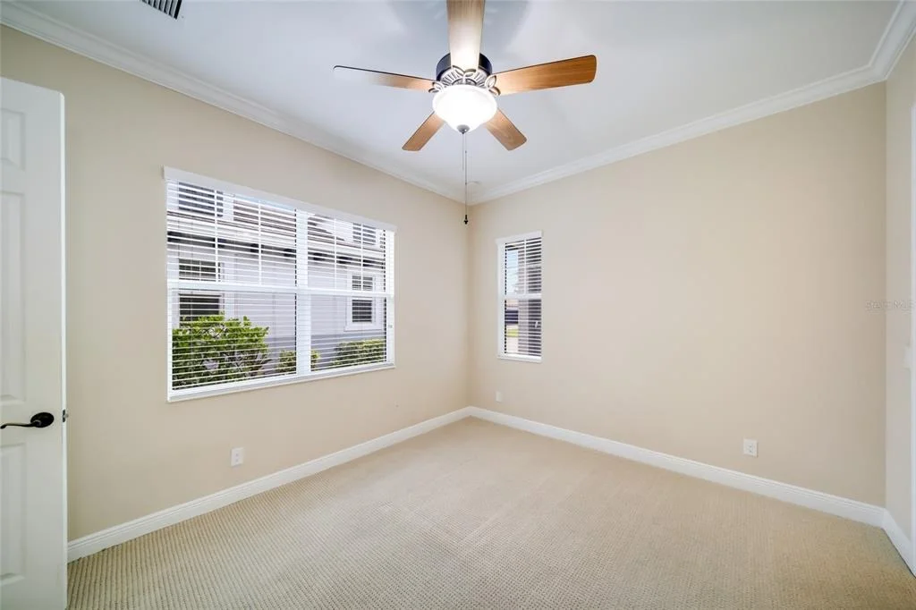 Photo of 921 RIVERSCAPE STREET