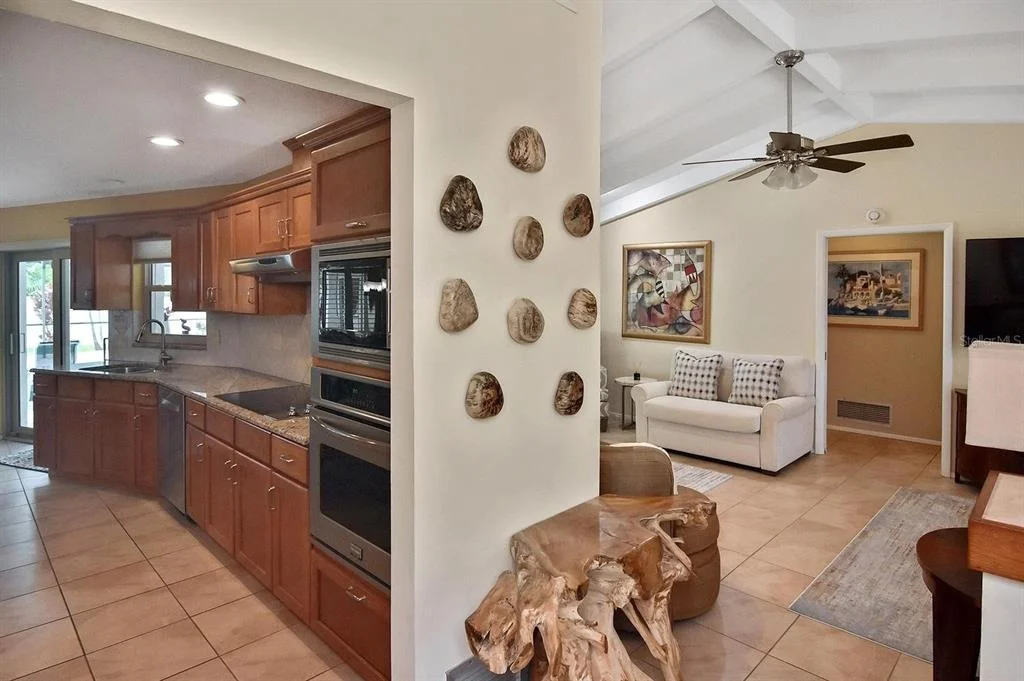 Photo of 429 DARLING DRIVE