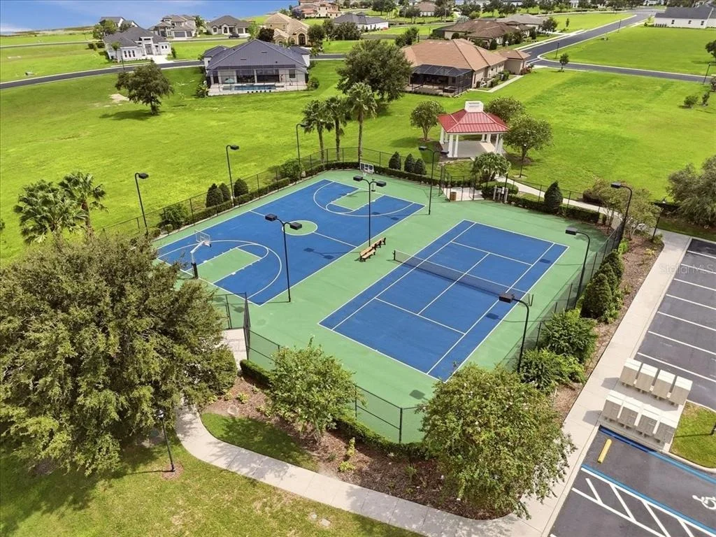 Photo of 198 STARGRASS DRIVE