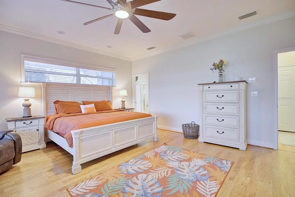 Photo of 492 SUNSET POINTE DRIVE