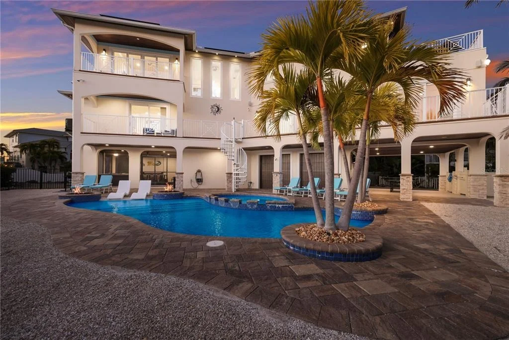 Photo of 313 HAMMOCK CIRCLE