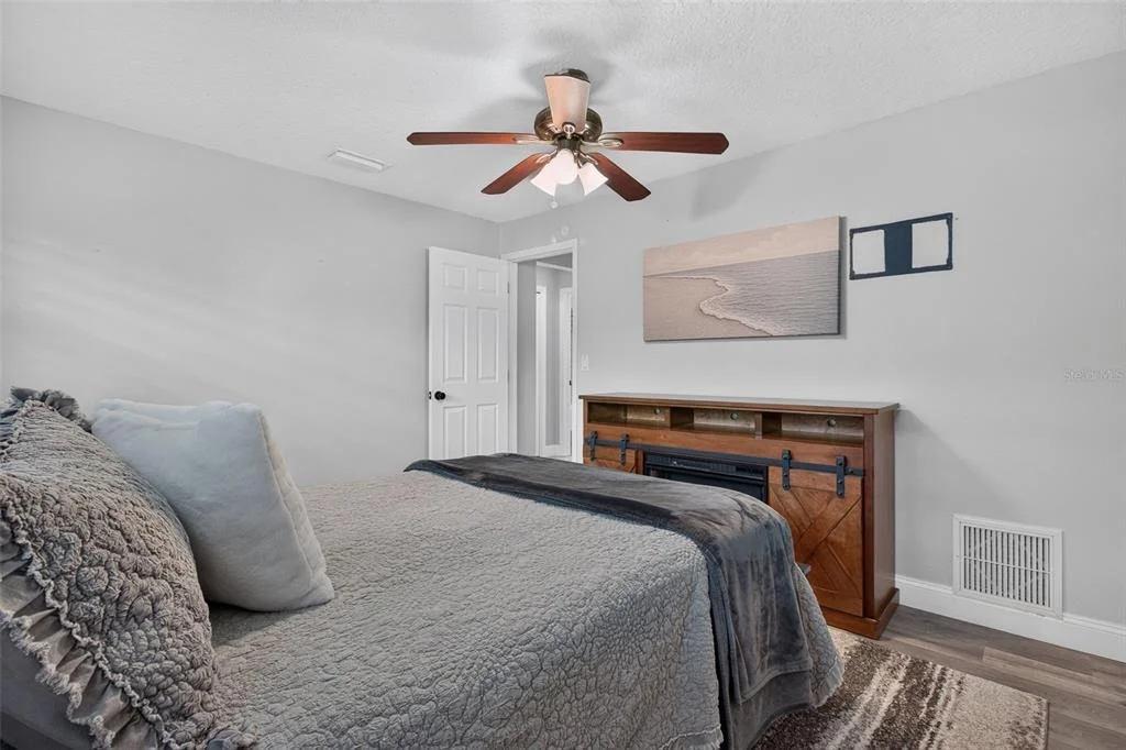 Photo of 10588 139TH WAY