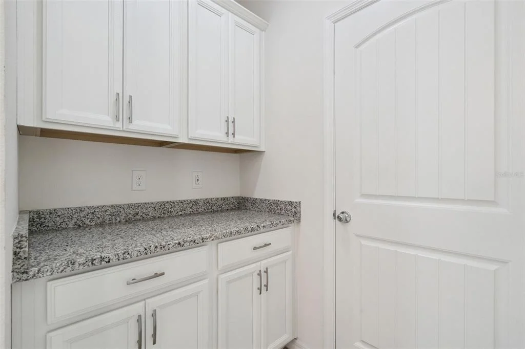 Photo of 16031 PEBBLE BLUFF LOOP