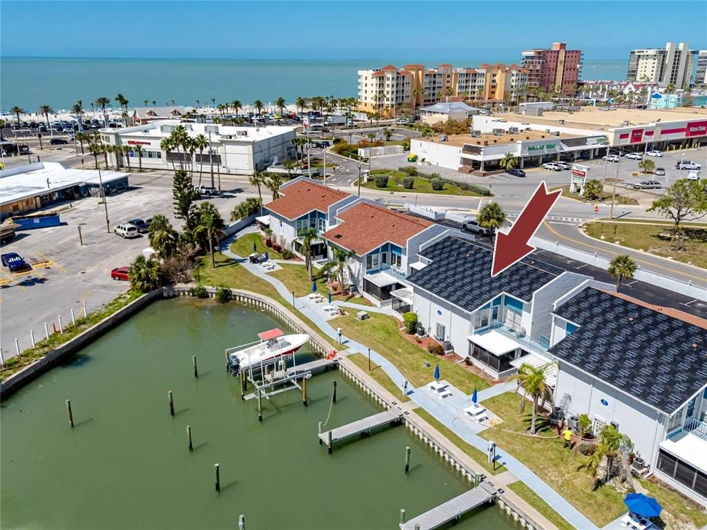 Photo of Unit H at 159 MEDALLION BOULEVARD