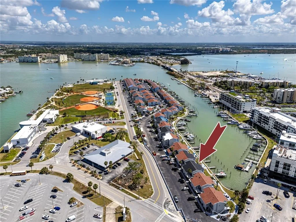 Photo of Unit H at 159 MEDALLION BOULEVARD