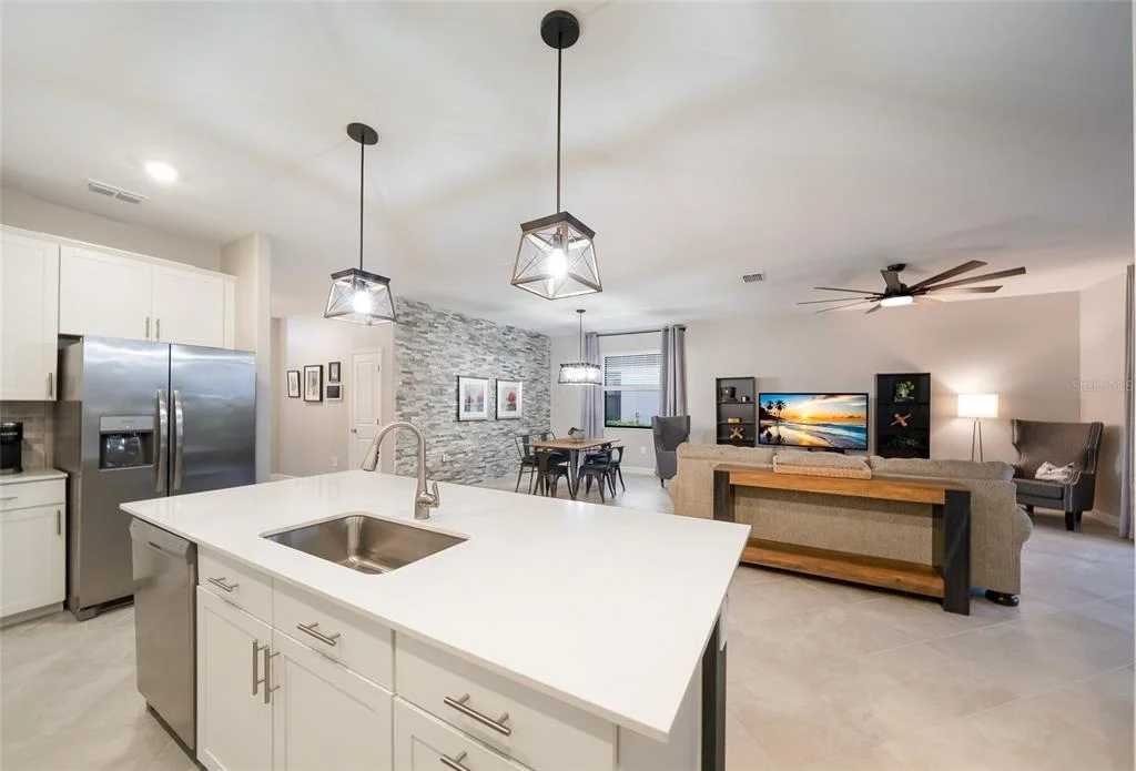 Photo of 15041 SERENE SHORES LOOP
