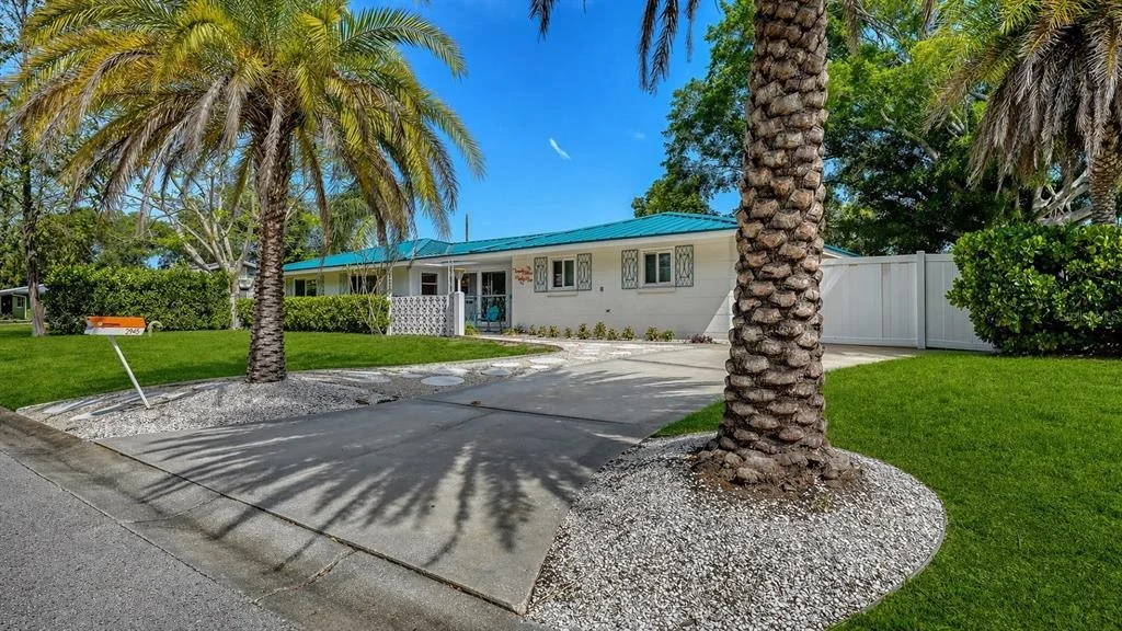 Photo of 2945 UPPER TANGELO DRIVE
