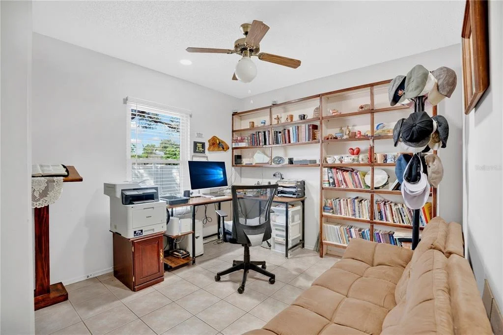 Photo of 985 HEMINGWAY DRIVE