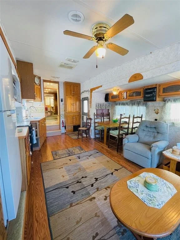 Photo of 86 EAGLE POINT S