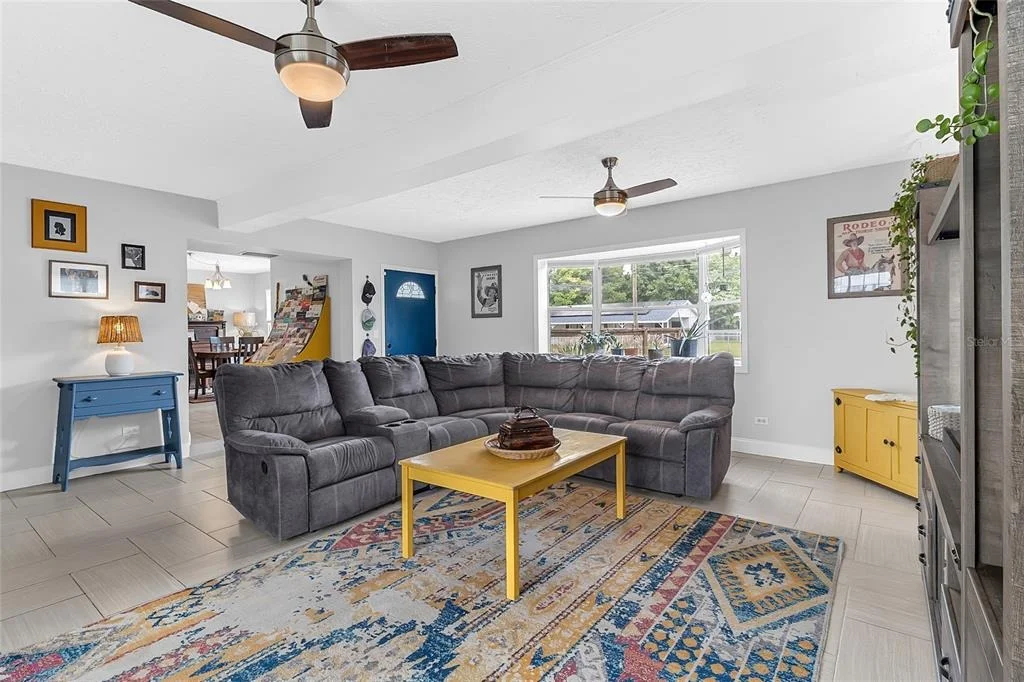 Photo of 855 PEARL DRIVE