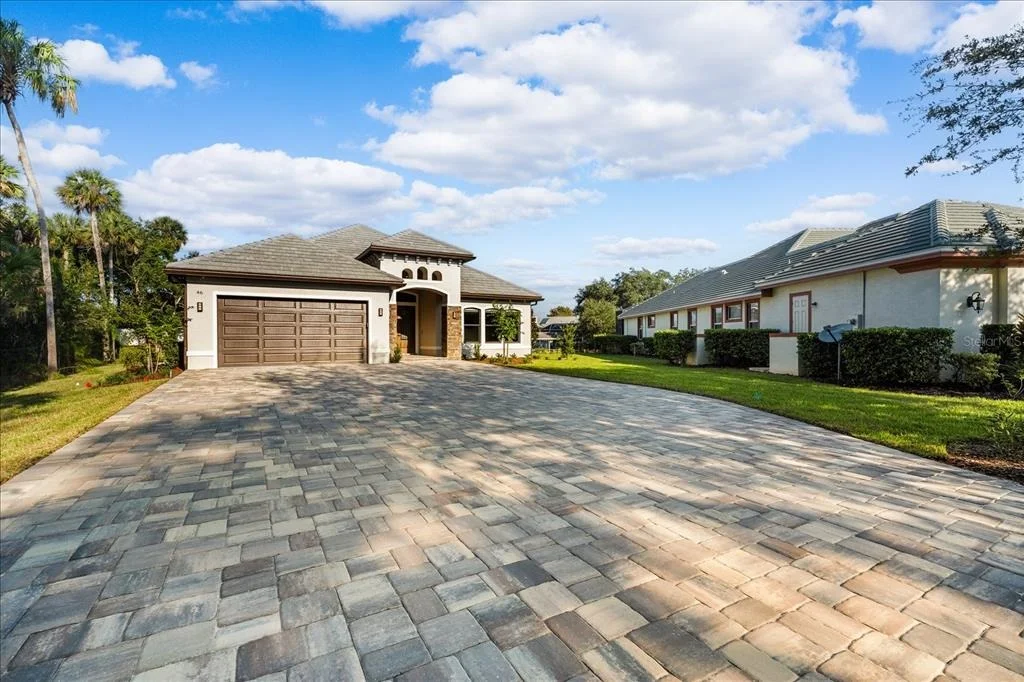 Photo of 46 RIVERVIEW BEND N