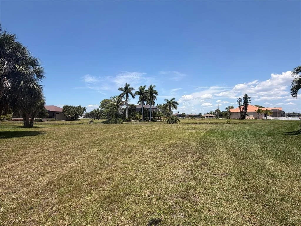 Photo of 16201 CAYMAN LANE