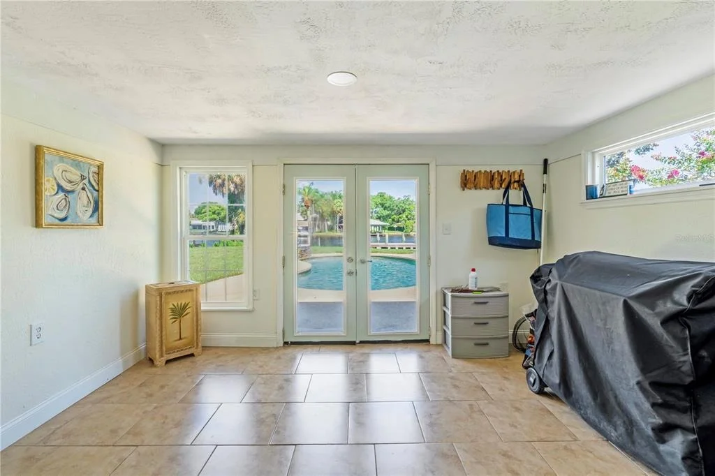 Photo of 988 SHOCKNEY DRIVE