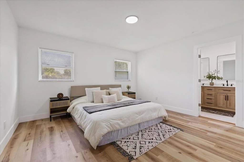 Photo of 2928 FOREST CIRCLE